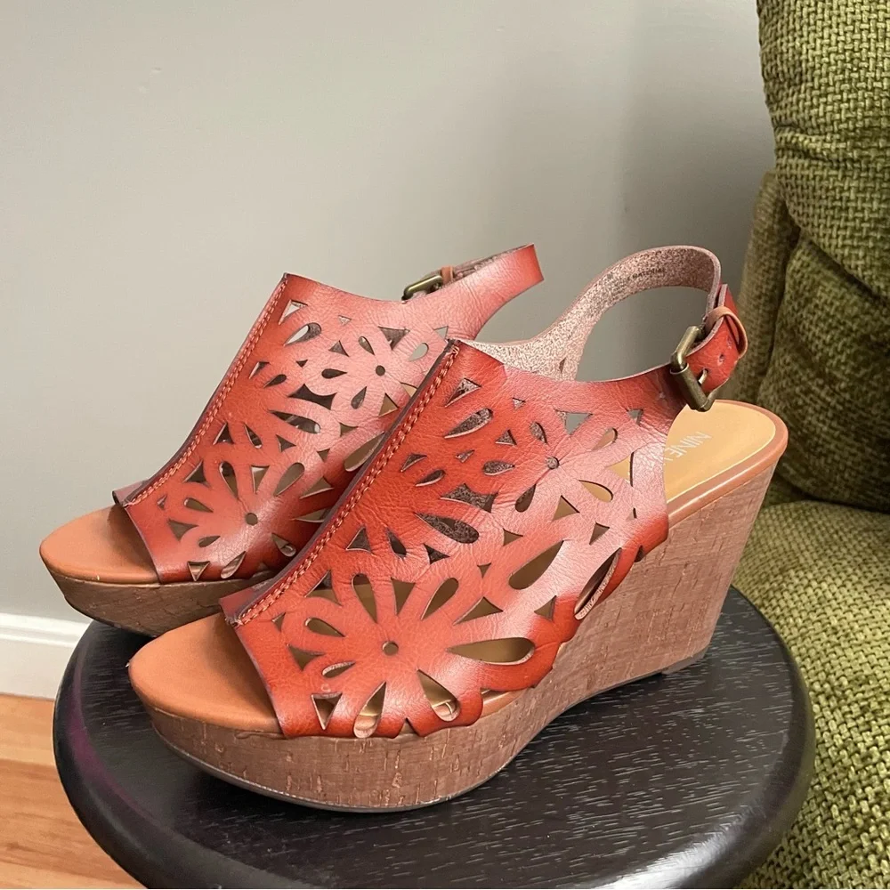 Nine West Eternal Buckle Strap Slingback Cork Wedge Sandals Size 7.5